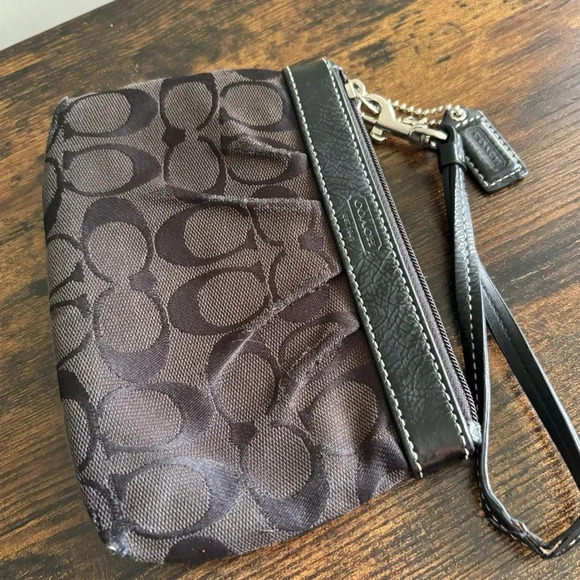 Coach| Black  Signature Monogram Wristlet Canvas/Leather Purse 4.5 x 6.75” - Picture 1 of 5